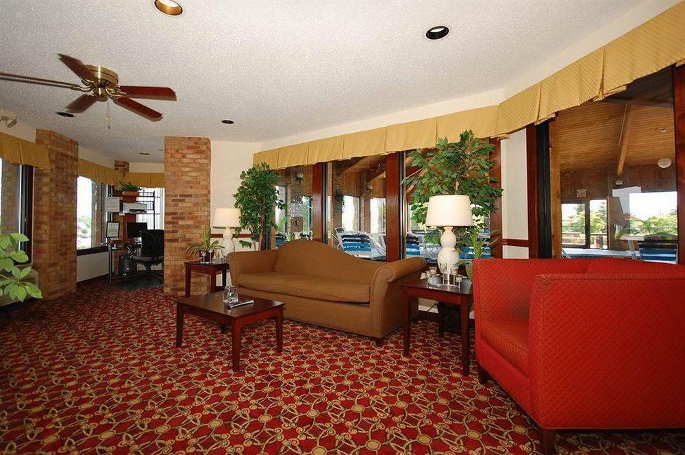 Best Western Lakewood Inn Hebron Interior photo